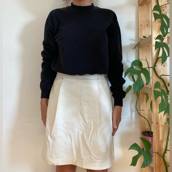Unique Oak + Fort white skirt with removable suspenders O/S - Picture 2 of 5